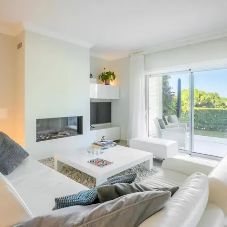 Luxury 3 Bedroom With A Shared Pool Villa Lagos